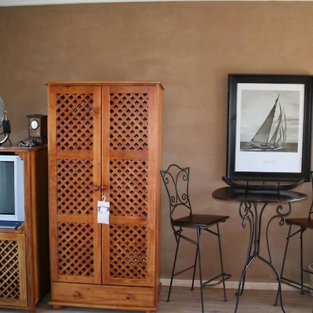 Indigo Moon Guesthouse Lichtenburg Buitenkant foto