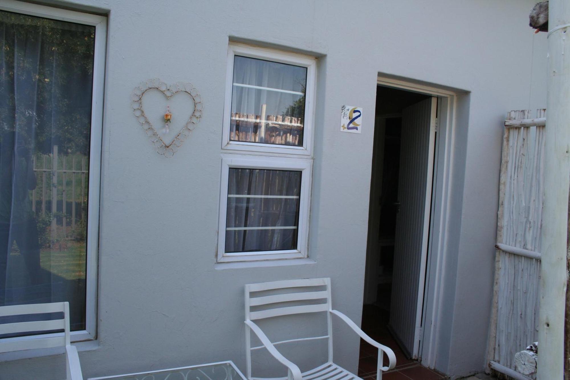 Indigo Moon Guesthouse Lichtenburg Kamer foto