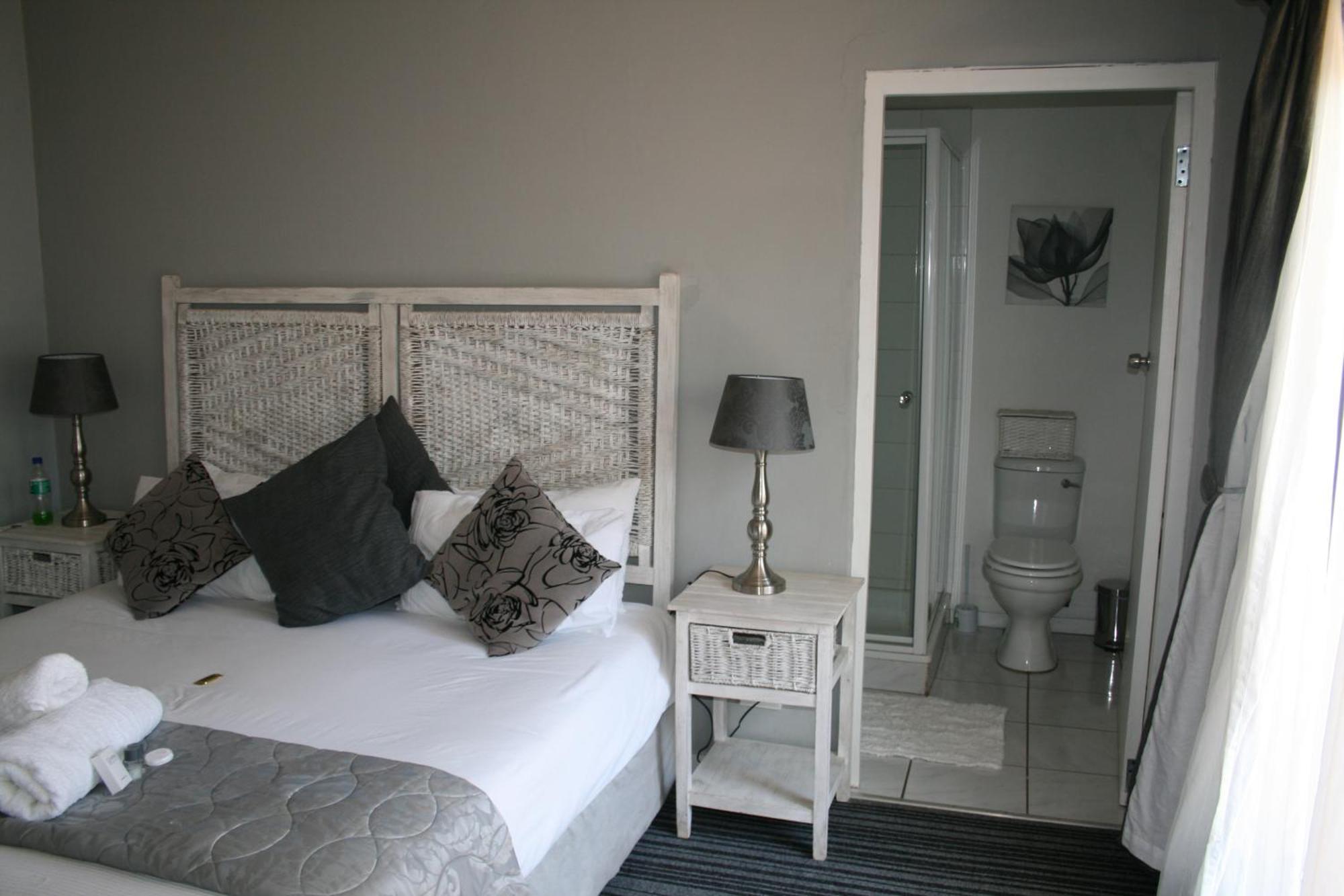 Indigo Moon Guesthouse Lichtenburg Kamer foto