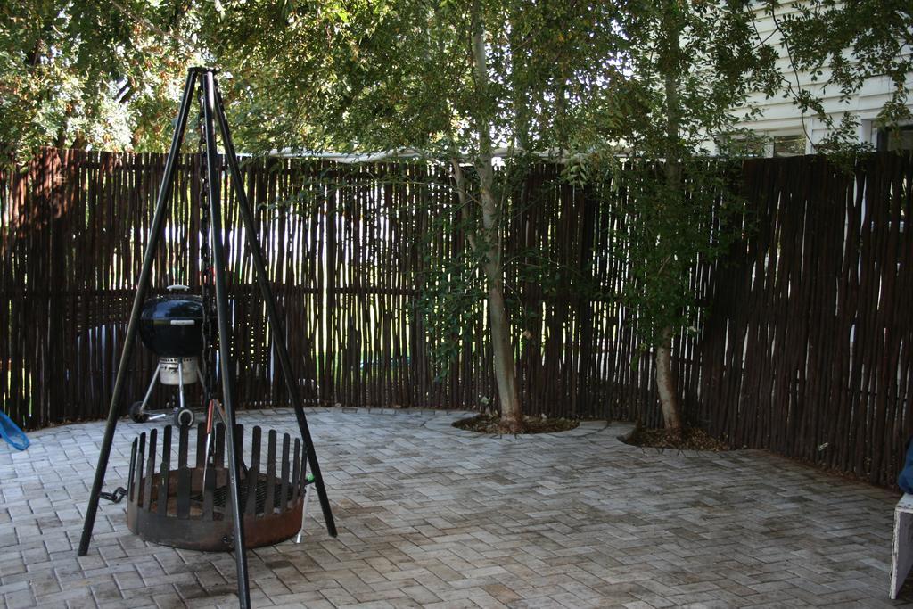 Indigo Moon Guesthouse Lichtenburg Buitenkant foto