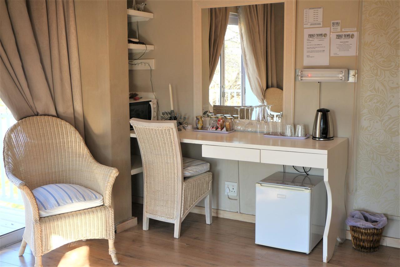 Indigo Moon Guesthouse Lichtenburg Buitenkant foto