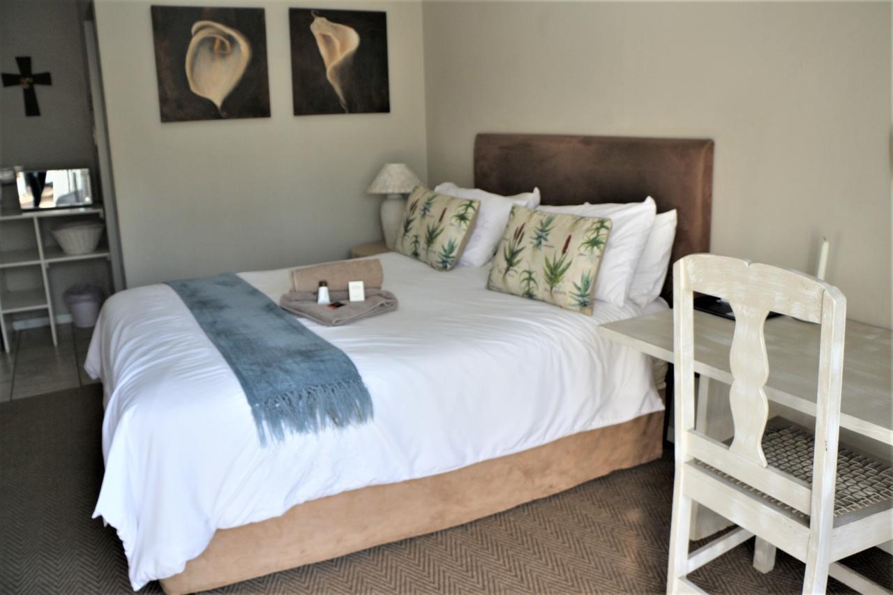 Indigo Moon Guesthouse Lichtenburg Buitenkant foto