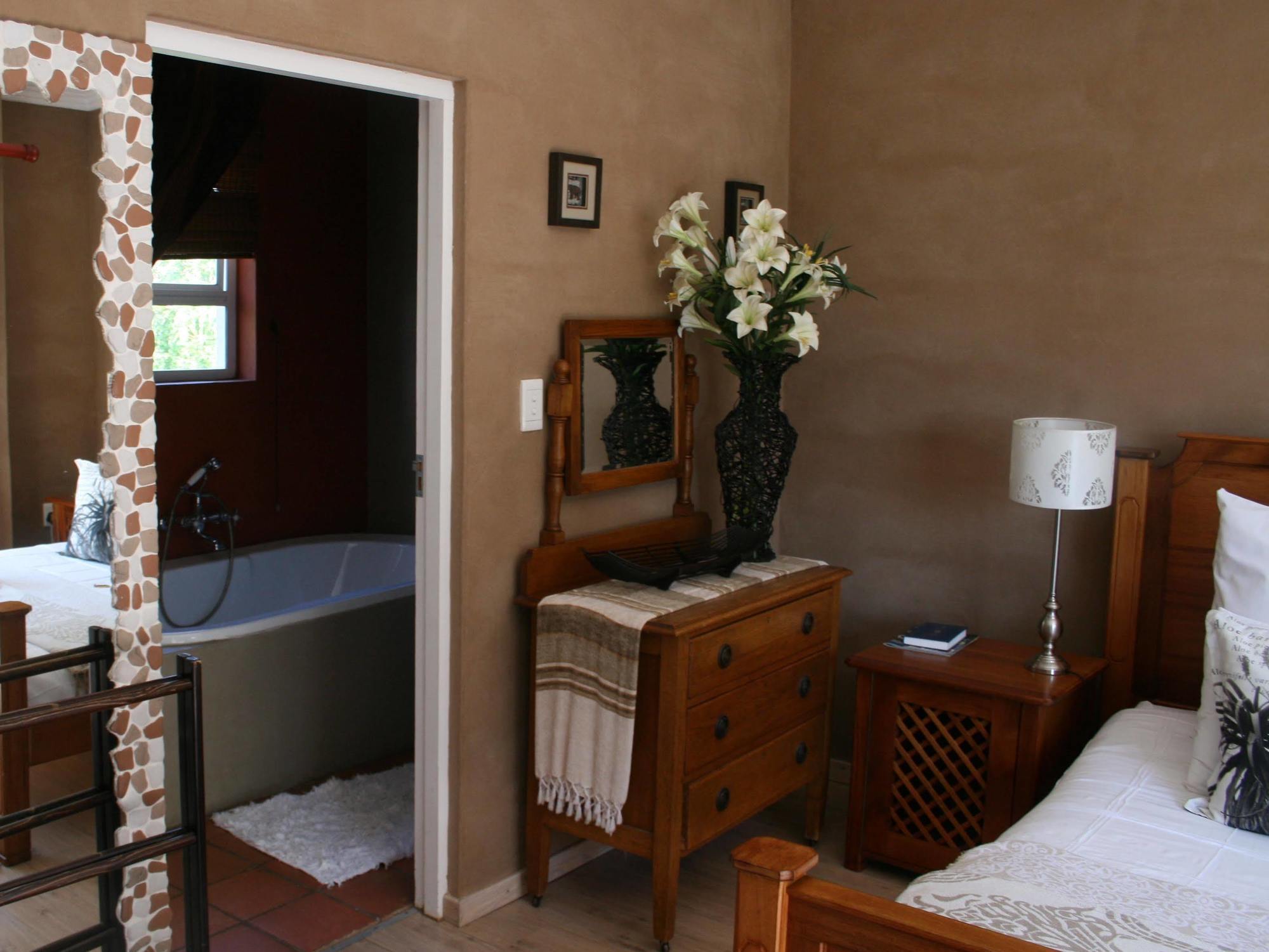 Indigo Moon Guesthouse Lichtenburg Buitenkant foto